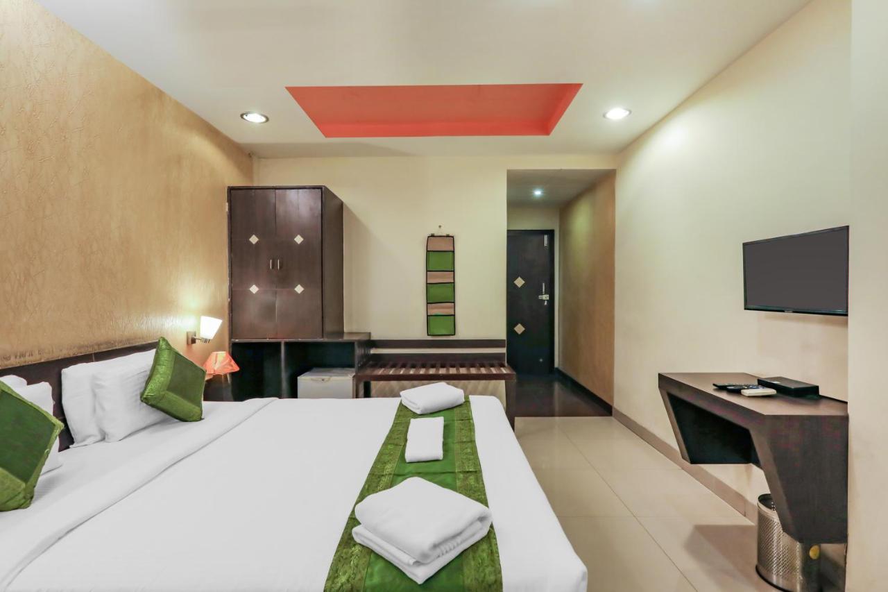 Treebo Trend Paradise, Indore Hotel Buitenkant foto