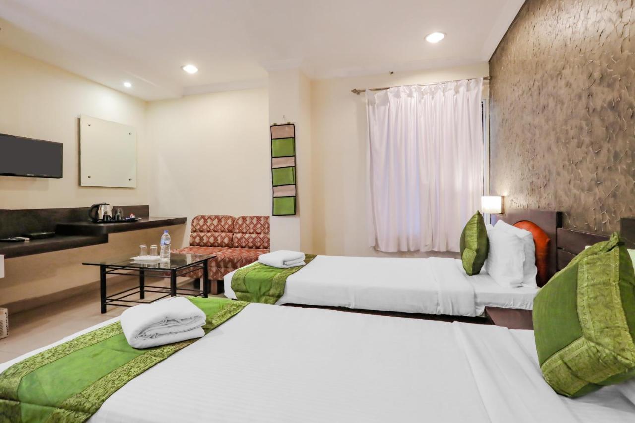 Treebo Trend Paradise, Indore Hotel Buitenkant foto