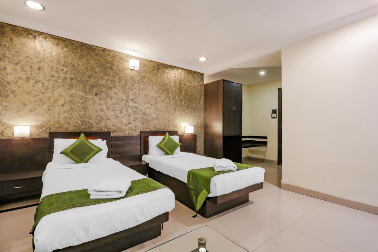 Treebo Trend Paradise, Indore Hotel Buitenkant foto