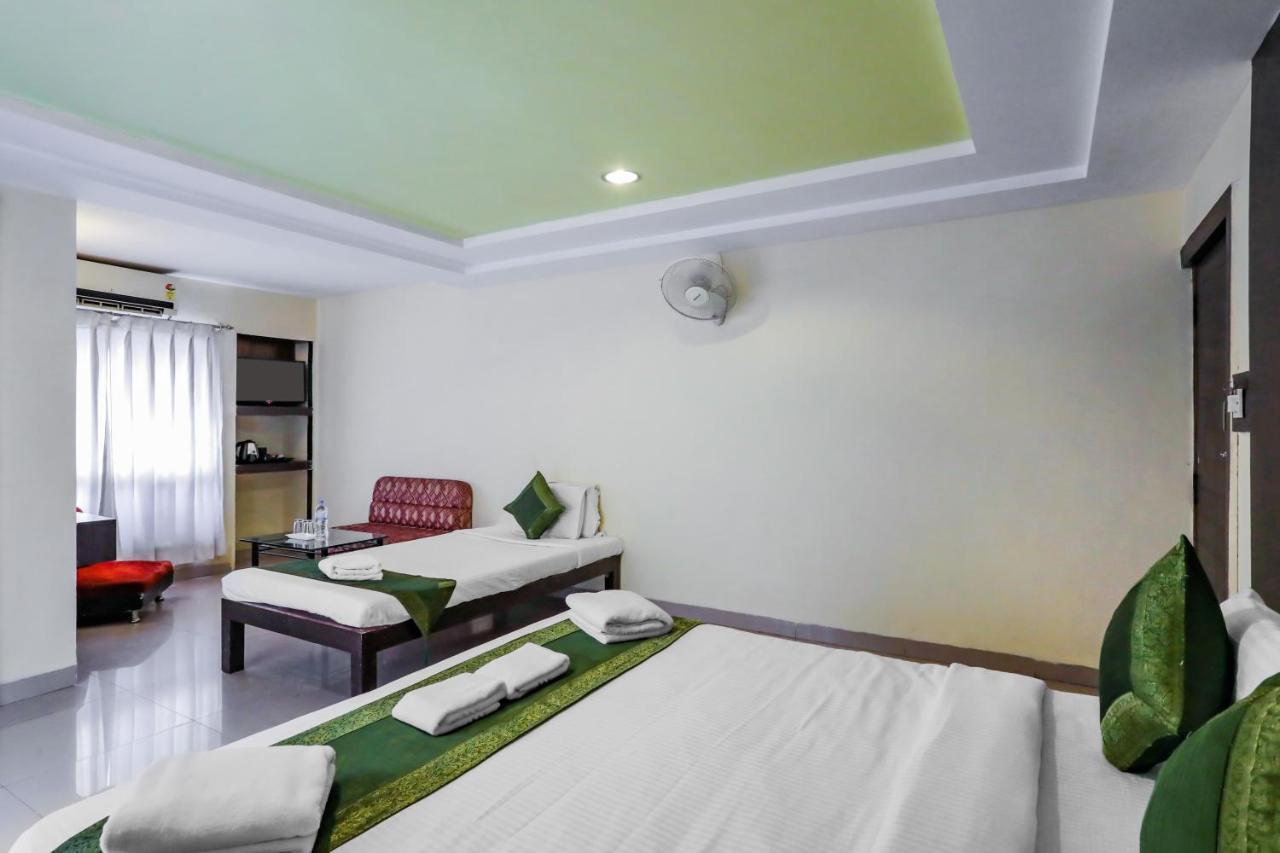 Treebo Trend Paradise, Indore Hotel Buitenkant foto